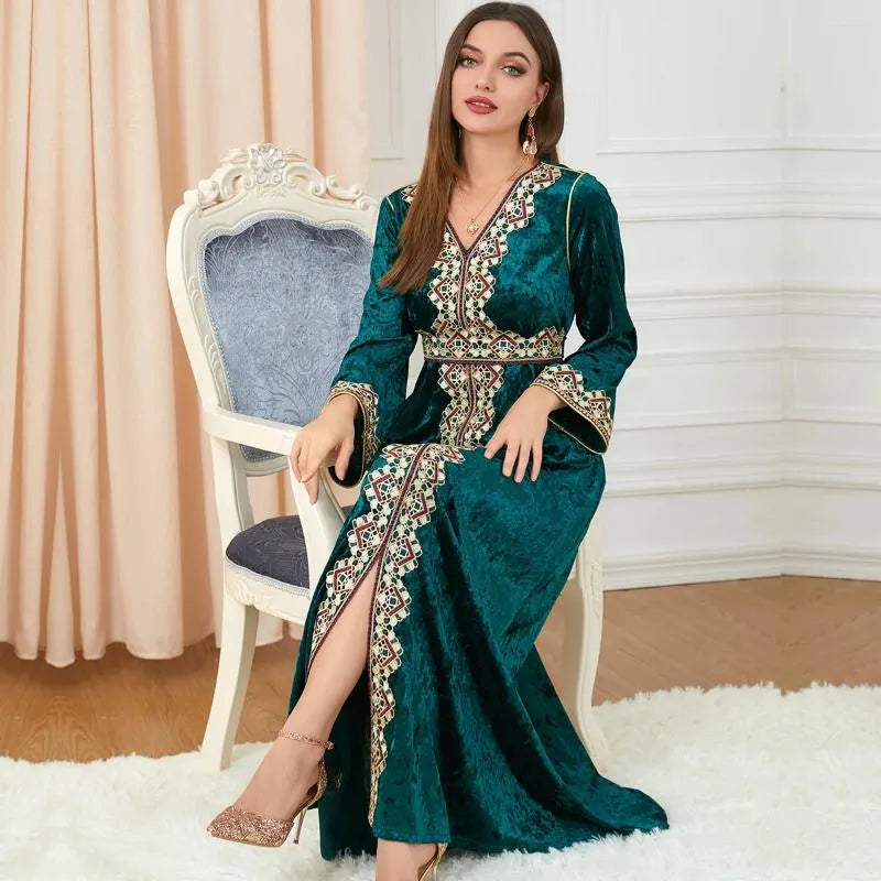 Casual Dresses Velvet Muslim Dress Women Abaya Embroidery Morocco Party Winter Thicken Split Abayas Kaftan Islam Turkey Arabic Long Robe