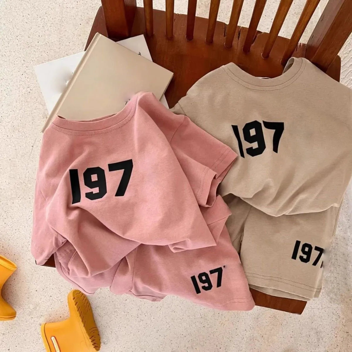 1977 Kids Two Piece Short Sleeve Set 2024 Summer Sports Fashion infant Clothes