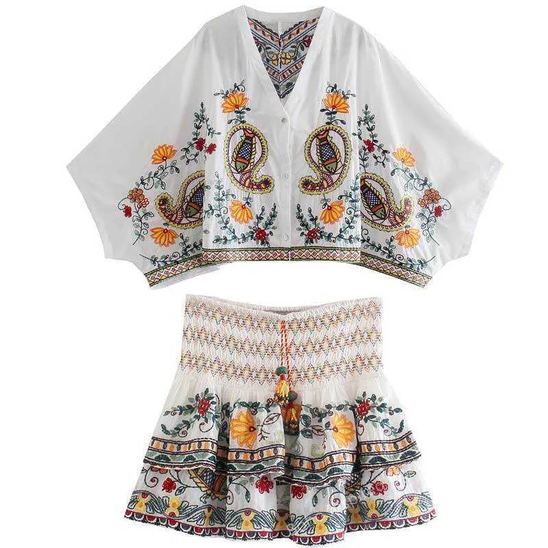 Casual Dresses BOHO INSPIRED floral embroidery boho dress Vneck batwing sleeve dress women elastic waist pleated chic holiday party dress new Z0216