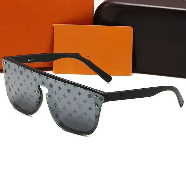 Fashion Designer Sunglasses for Men Women Luxury PC Frame Sun Glasses Classic Adumbral Eyewear Accessories