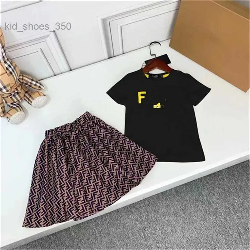 boys clothes Designer Kids Clothing Sets Classic Brand Baby Girls Clothes Suits Fashion Letter Skirt Dress Suit Childrens Clothes 2 Colors High Quality B03