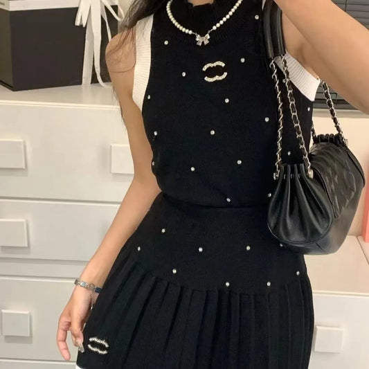 2024 Designer Paris Ladies Spring Summer 2 C letter embroidery sleeveless knit slim vest T-shirt + pleated skirt women outdoor golf leisure luxury two-piece set