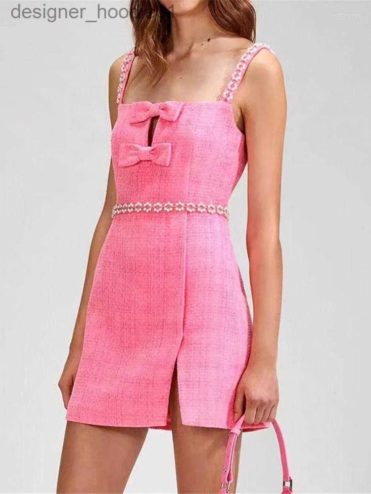 Basic Casual Dresses Casual Dresses Women's Bow Pink Tweed Sling Mini Dress 2023 Spring And Summer Sleeveless Slim Sexy Pearls Trim Short Robes All-match L230910