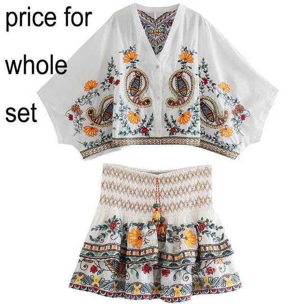 Casual Dresses BOHO INSPIRED floral embroidery boho dress Vneck batwing sleeve dress women elastic waist pleated chic holiday party dress new Z0216