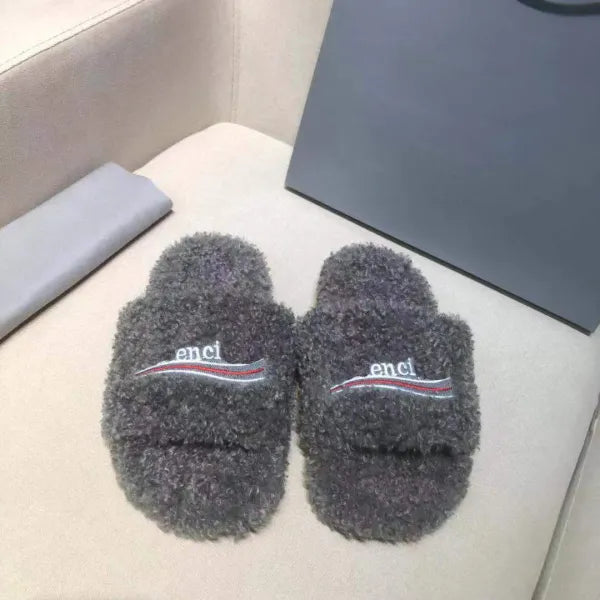 2024 New fashion Slippers fluffy sandale teddy bear womans vintage Slipper tazz Designer sandal house slides travel black Winter flat fuzzy outdoors Casual Shoe box