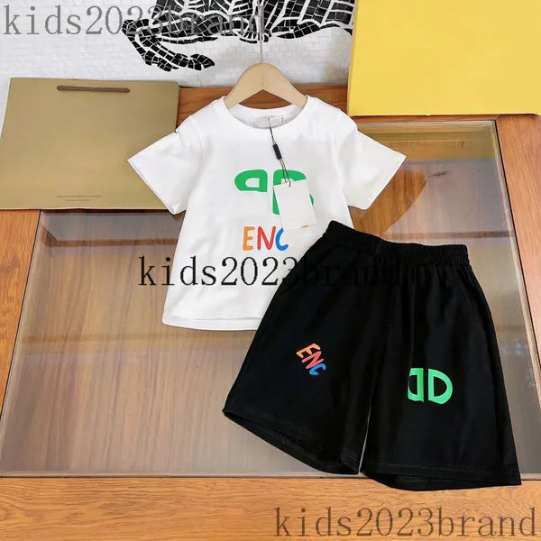 2023ss girls dress sets high end embroidery t shirts with long pleated skirts two pieces sets brand designer kids cotton t shirts white color mesh skirts flower print