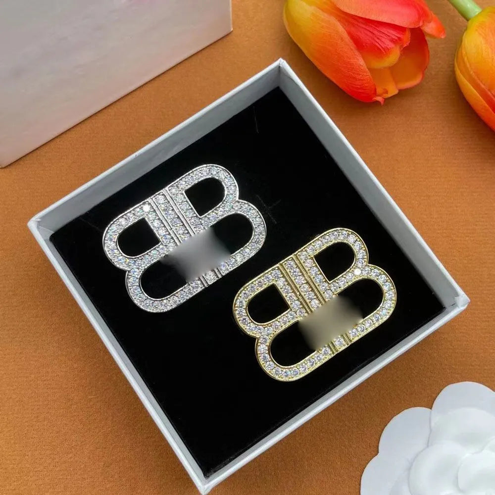 2023color Gold Silver Brooches Luxury Brand Designer Letters Brooches Famous Double Letter Pins Rhinestone Suit Pin Jewelry Accessories