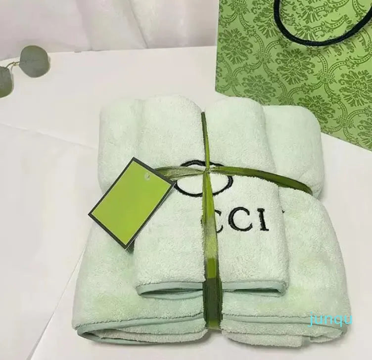 2022 Designer Bath Towel Set Coral Velvet Fashion Towels Face Towels Luxury Unisex Men Womens Wash Cloths G Towel 2208171D