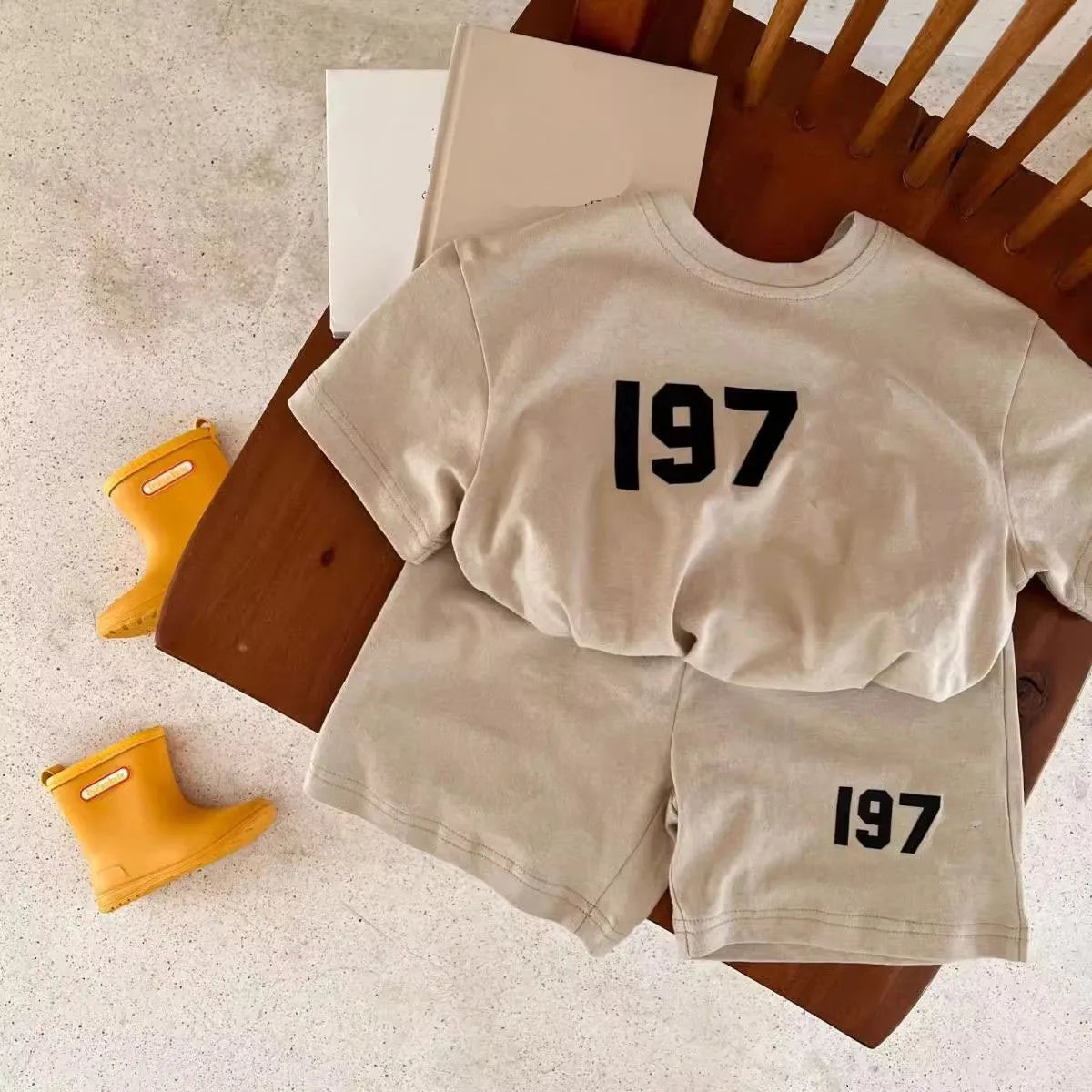 1977 Kids Two Piece Short Sleeve Set 2024 Summer Sports Fashion infant Clothes