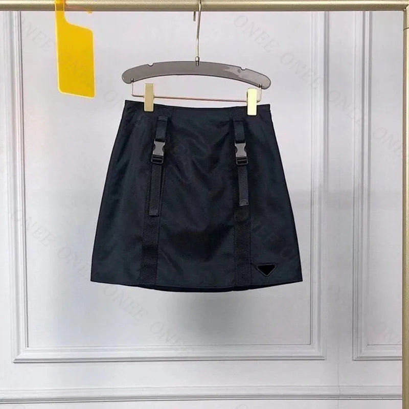 Women's Black Half Skirt Mini Skirt Designer Street Fashion Sexy Short Skirt