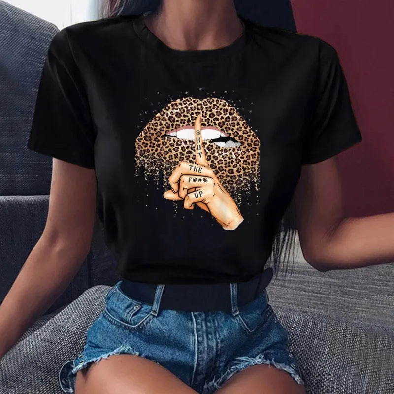 2024 Designer Womens T-shirt Plus Size S-3xl Short Sleeve Tops Tshirt Leopard Lips Print Crew Neck Tee Shirts Crop Top Summer Clothes Female Casual Streetwear T Shirt