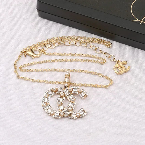 Luxury 18K Gold Plated Necklaces Jewlery Designer For Women Fashional Pendant Necklace Wedding Party Gift