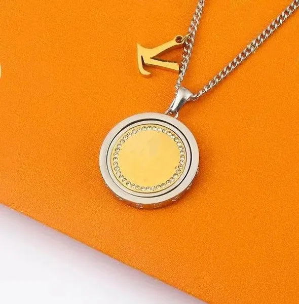 Designer jewelry necklaces women silver pendent mens necklace womens pendants necklaces ladies chains luxury jewlery girlfriend accessories wholesale L2