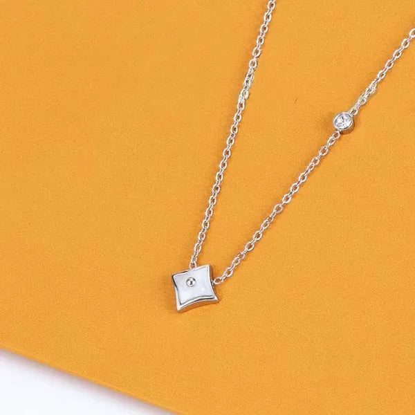 Designer jewelry necklaces women silver pendent mens necklace womens pendants necklaces ladies chains luxury jewlery girlfriend accessories wholesale L2