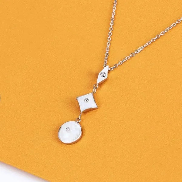 Designer jewelry necklaces women silver pendent mens necklace womens pendants necklaces ladies chains luxury jewlery girlfriend accessories wholesale L2